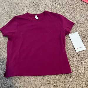 Brand new with tags Lulu Lemon Classic Fit Cotton Blend Tee size 2